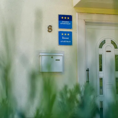 Apartment Nena Podstrana