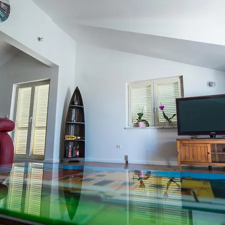 Nena Apartment Podstrana