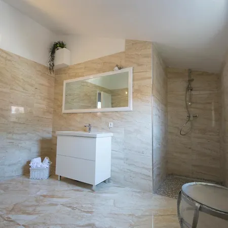 Appartement Nena Podstrana