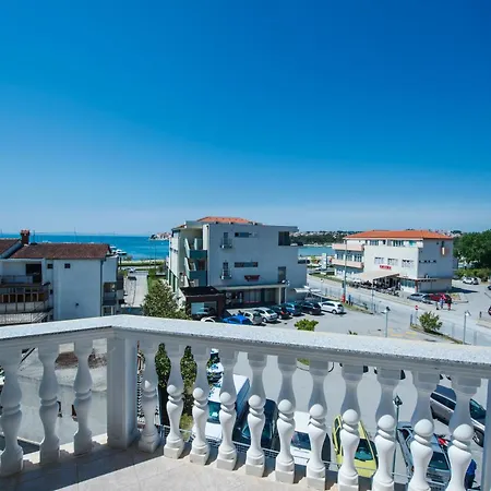 Nena Apartment