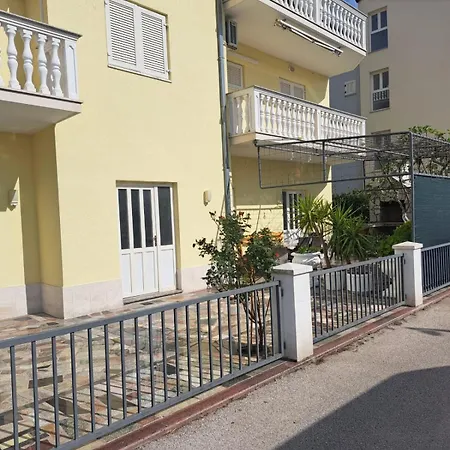 Nena Apartment