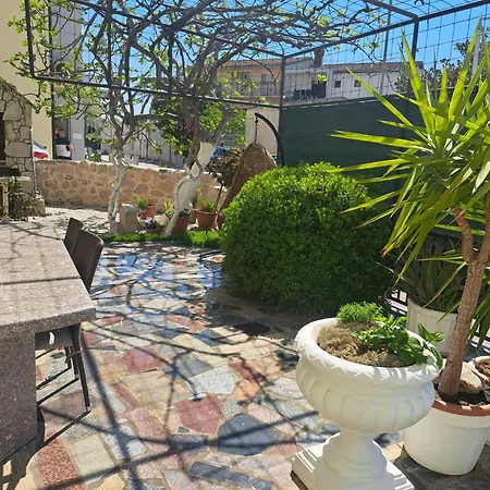 Nena Apartment Podstrana